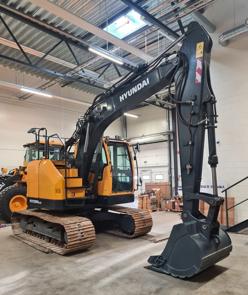 HYUNDAI HX130ALCR - Escavatore cingolato: foto 4 HYUNDAI HX130ALCR - Escavatore cingolato: foto 4