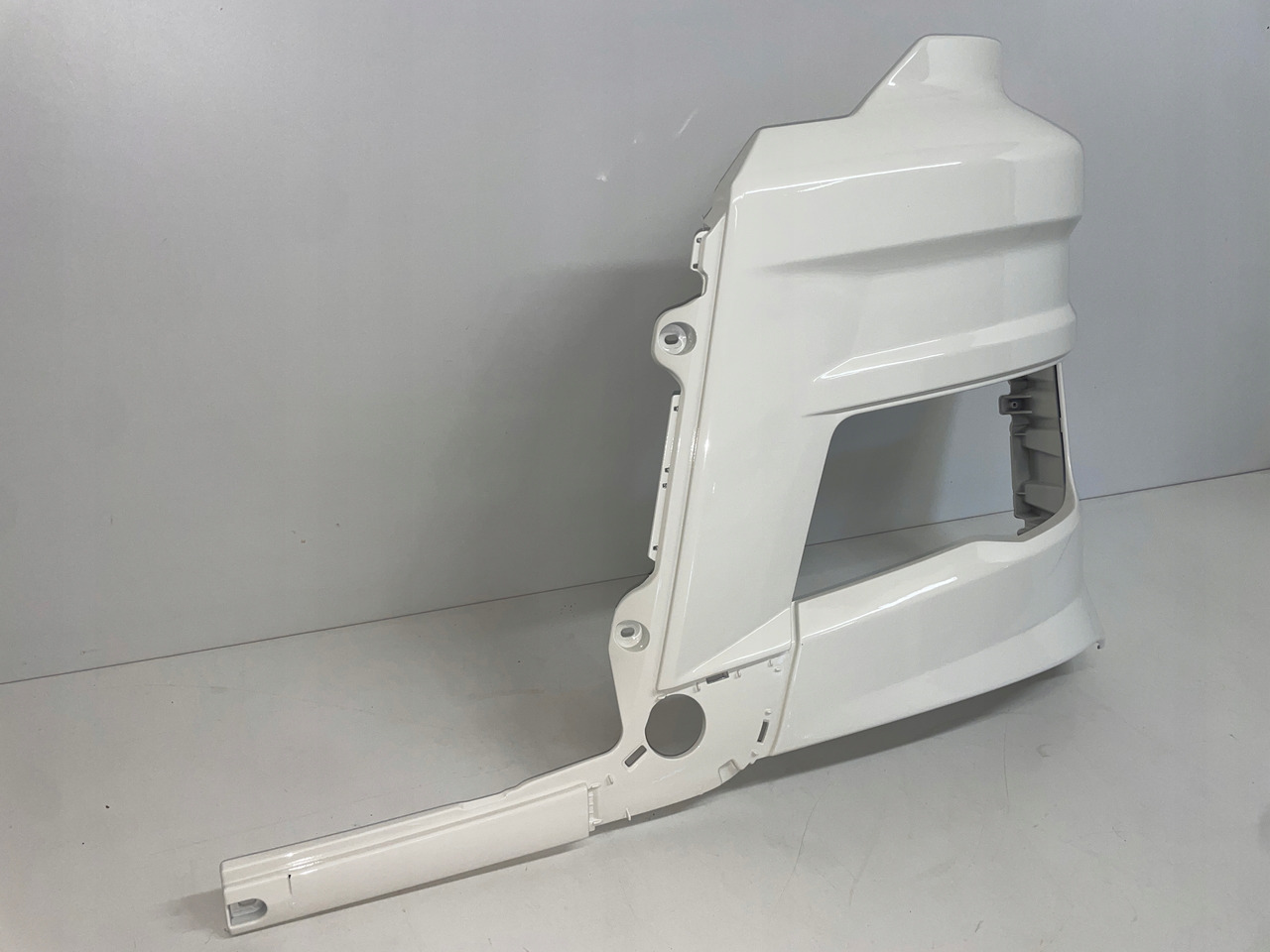 LEWA OSŁONA NA HALOGEN ZDERZAK MAN TG3 TGX 3 81416142277 - Paraurto per Camion: foto 2 LEWA OSŁONA NA HALOGEN ZDERZAK MAN TG3 TGX 3 81416142277 - Paraurto per Camion: foto 2