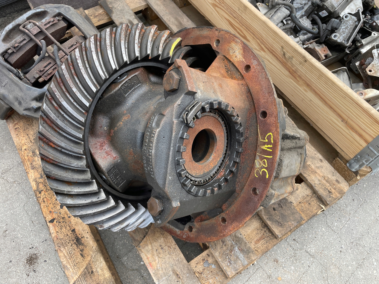 MAN TGX TGS TGA WKŁAD DYFERENCJAŁ MOSTU DYFER 38:15, 81350106301 - Asse posteriore per Camion: foto 1 MAN TGX TGS TGA WKŁAD DYFERENCJAŁ MOSTU DYFER 38:15, 81350106301 - Asse posteriore per Camion: foto 1