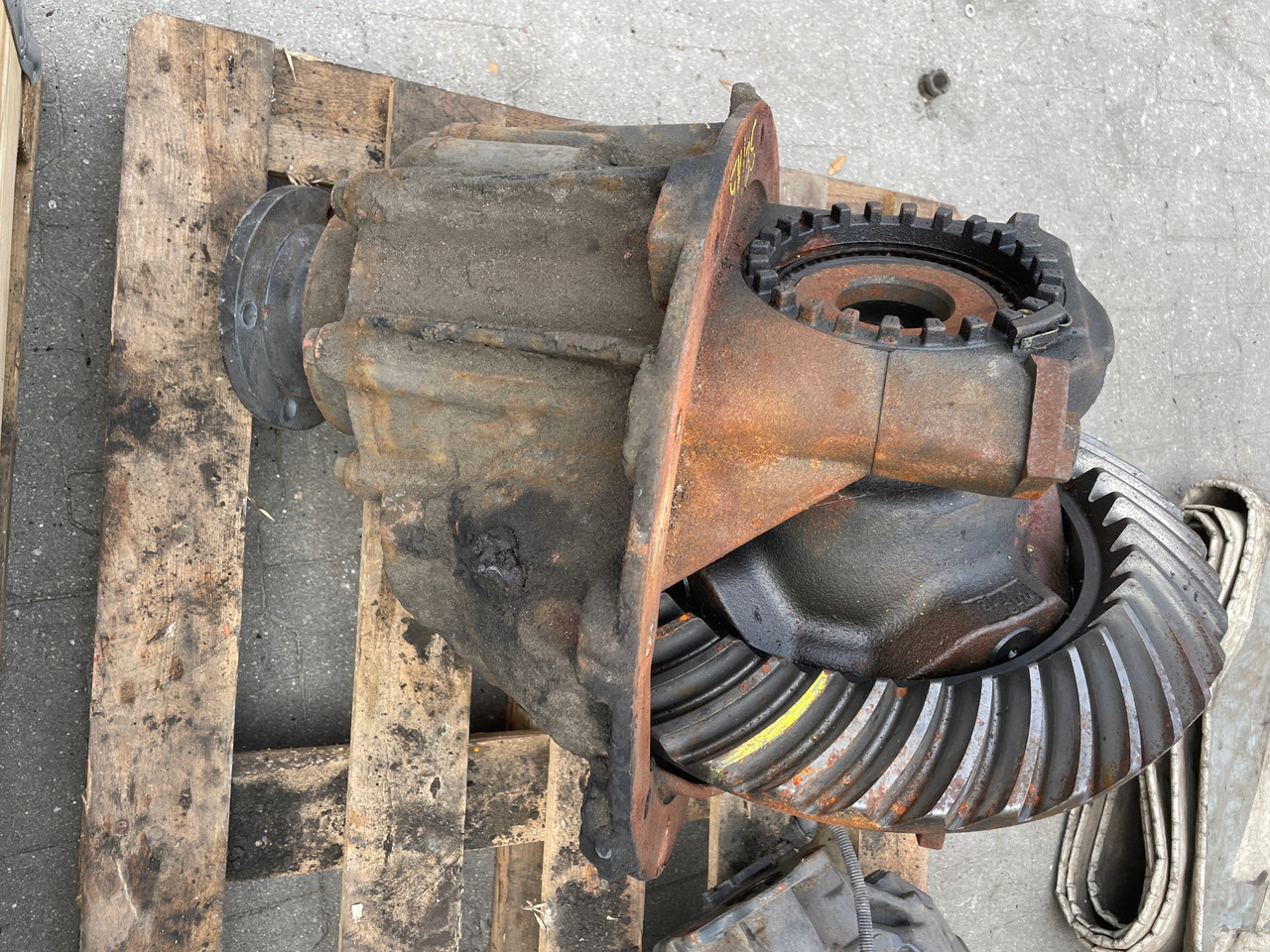 MAN TGX TGS TGA WKŁAD DYFERENCJAŁ MOSTU DYFER 38:15, 81350106301 - Asse posteriore per Camion: foto 3 MAN TGX TGS TGA WKŁAD DYFERENCJAŁ MOSTU DYFER 38:15, 81350106301 - Asse posteriore per Camion: foto 3