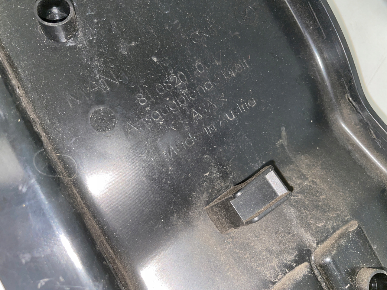 PLASTER MIODU OSŁONA KOMINA MAN TGX3 TG3 TGX 3 81082010647 - Aero kit/ Spoiler per Camion: foto 4 PLASTER MIODU OSŁONA KOMINA MAN TGX3 TG3 TGX 3 81082010647 - Aero kit/ Spoiler per Camion: foto 4