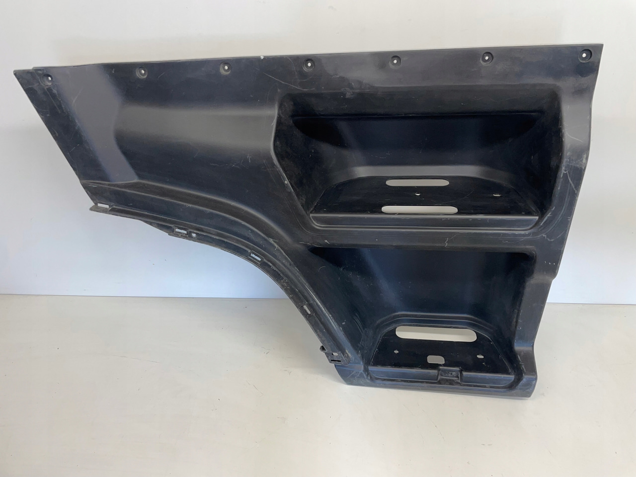 PRAWA STOPNICA MAN F-MAX FMAX STOPIEŃ - Gradino sottoscocca per Camion: foto 1 PRAWA STOPNICA MAN F-MAX FMAX STOPIEŃ - Gradino sottoscocca per Camion: foto 1