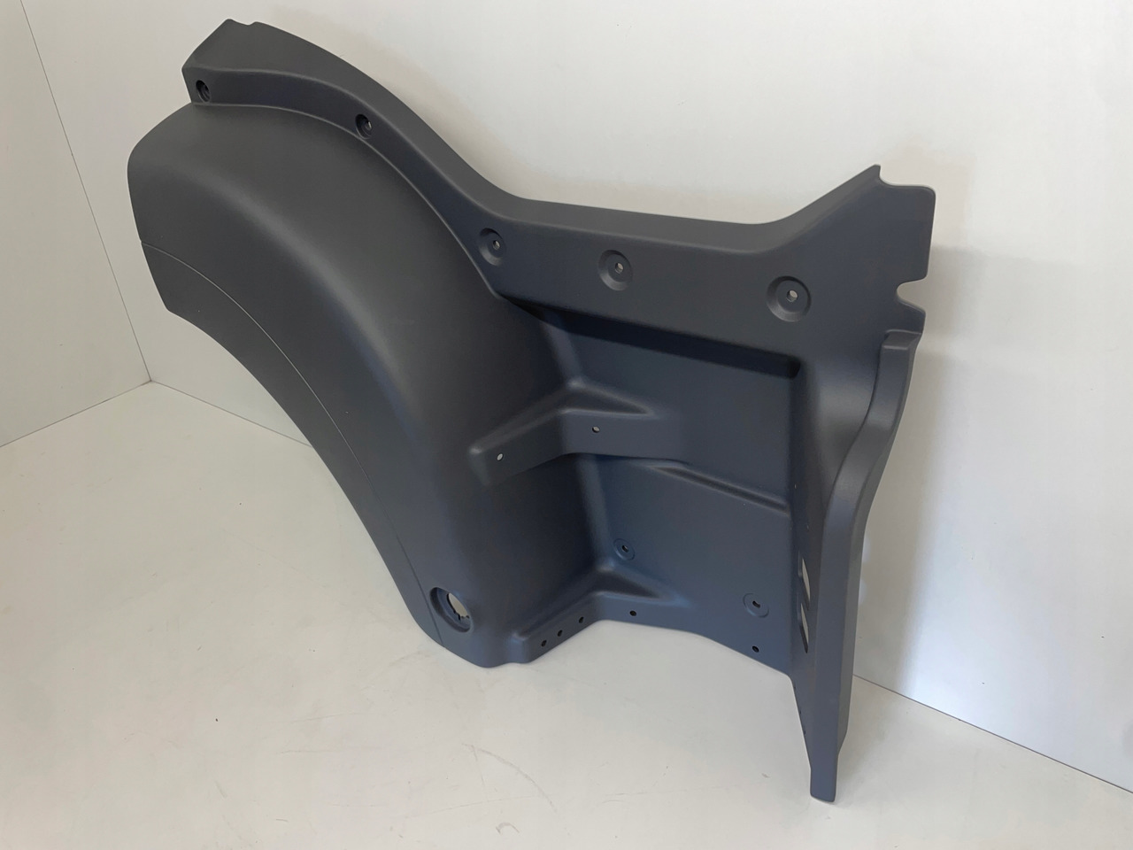 PRAWA STOPNICA MAN TGS E6 81615100870 - Griglia radiatore per Camion: foto 3 PRAWA STOPNICA MAN TGS E6 81615100870 - Griglia radiatore per Camion: foto 3