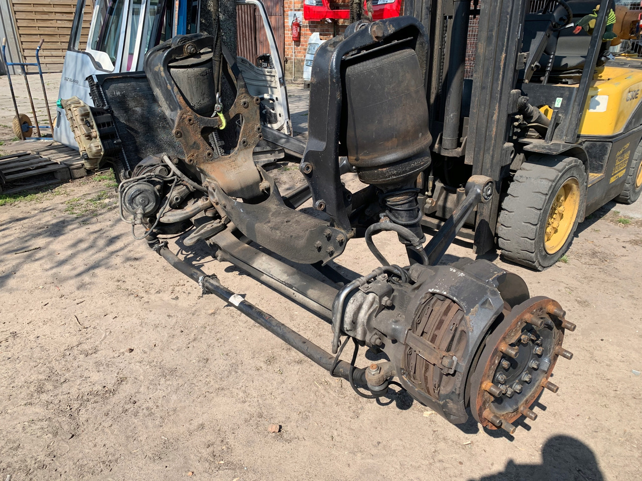 PRZEDNIA OŚ MAN TGX TGS TGA LOWDECK LOW DECK KMPL - Asse anteriore per Camion: foto 5 PRZEDNIA OŚ MAN TGX TGS TGA LOWDECK LOW DECK KMPL - Asse anteriore per Camion: foto 5