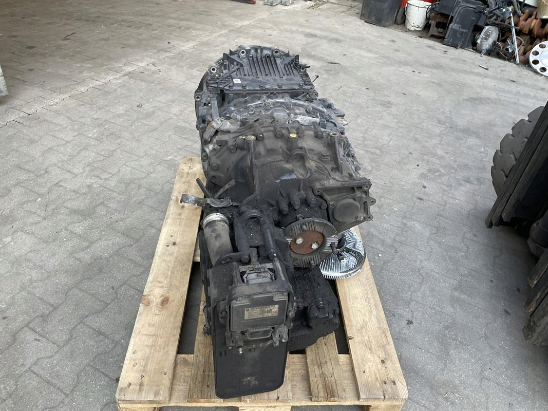 RETARDER INTARDER MAN TGX TGS CHŁODNICA OLEJU - Radiatore olio per Camion: foto 1 RETARDER INTARDER MAN TGX TGS CHŁODNICA OLEJU - Radiatore olio per Camion: foto 1