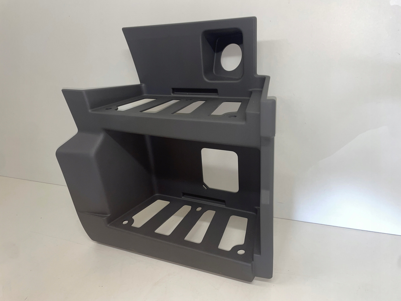 STOPNICA DOLNY STOPIEŃ PRAWY MAN TGS TGXS TG-3 81615200092 - Gradino sottoscocca per Camion: foto 3 STOPNICA DOLNY STOPIEŃ PRAWY MAN TGS TGXS TG-3 81615200092 - Gradino sottoscocca per Camion: foto 3