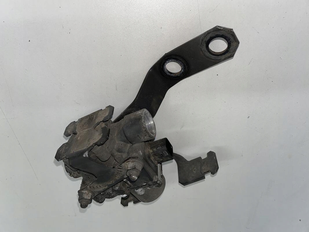 ZAWÓR CIŚNIENIA MERCEDES ACTROS MP4 A0054299244 - Sospensione per Camion: foto 3 ZAWÓR CIŚNIENIA MERCEDES ACTROS MP4 A0054299244 - Sospensione per Camion: foto 3