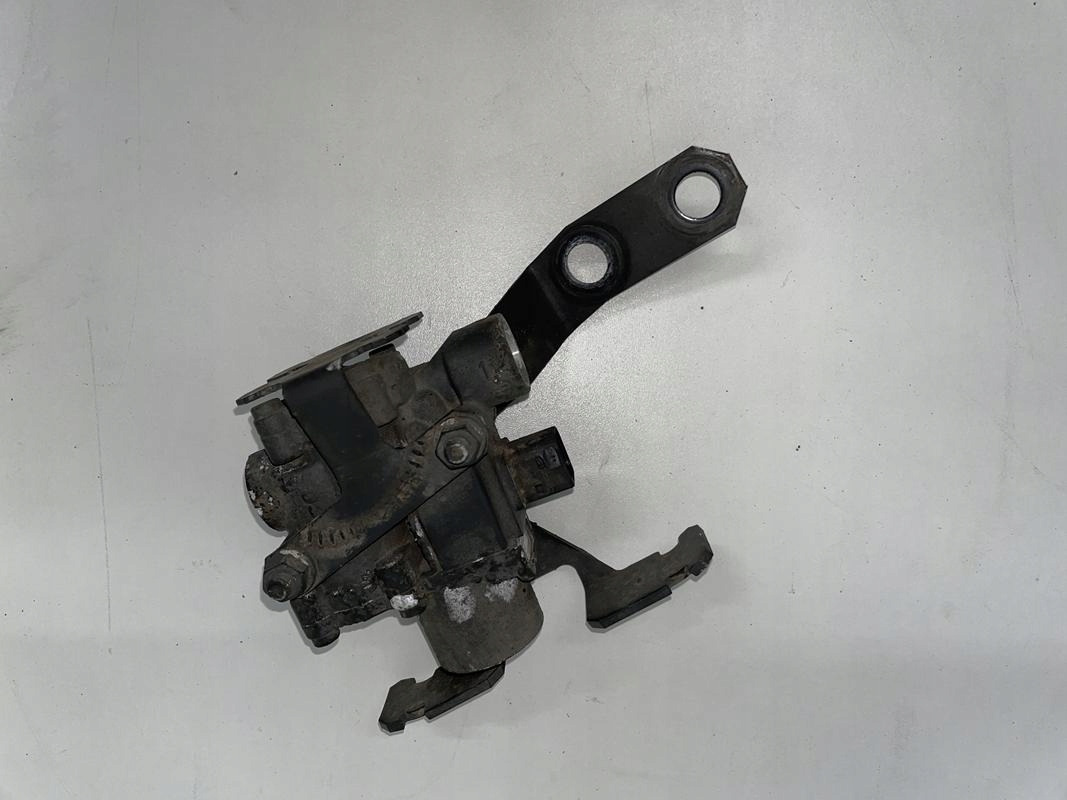 ZAWÓR CIŚNIENIA MERCEDES ACTROS MP4 A0054299244 - Sospensione per Camion: foto 4 ZAWÓR CIŚNIENIA MERCEDES ACTROS MP4 A0054299244 - Sospensione per Camion: foto 4