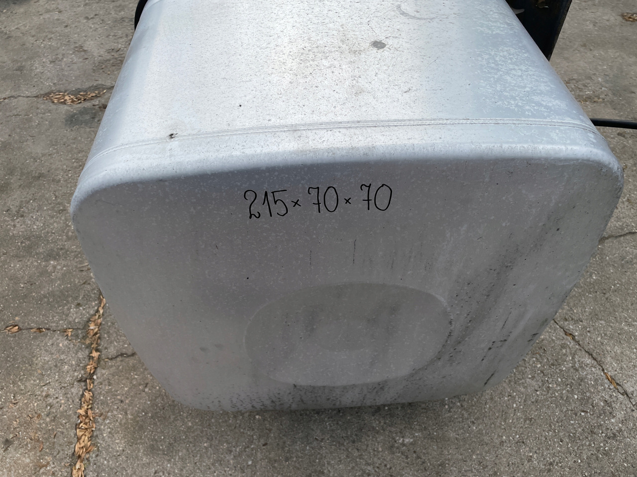 ZBIORNIK PALIWA MAN TGX TGS TGX3 TG3 910 L 81122016846 - Serbatoio carburante per Camion: foto 4 ZBIORNIK PALIWA MAN TGX TGS TGX3 TG3 910 L 81122016846 - Serbatoio carburante per Camion: foto 4