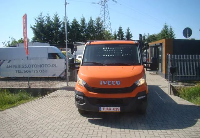 Iveco DAILY 35 C 15 WINDA 750KG 3.5T NA HAKU - Furgone con cassone fisso: foto 2 Iveco DAILY 35 C 15 WINDA 750KG 3.5T NA HAKU - Furgone con cassone fisso: foto 2