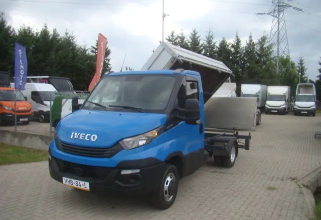 Iveco DAILY 50 C 17 3.0TDI WYWROTKA WINDA MECHANICZNA PRZYSTAWKA DO HYDRAULIKI - Furgone ribaltabile: foto 1 Iveco DAILY 50 C 17 3.0TDI WYWROTKA WINDA MECHANICZNA PRZYSTAWKA DO HYDRAULIKI - Furgone ribaltabile: foto 1