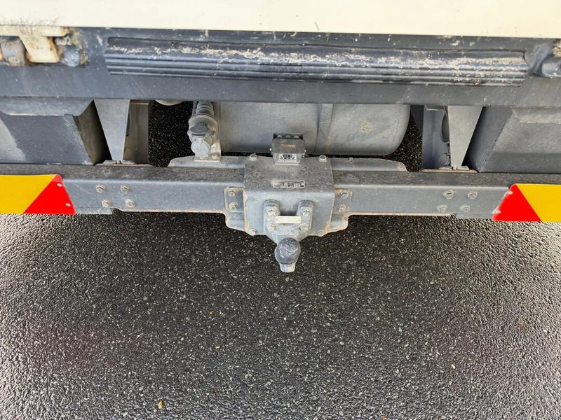 Mercedes-Benz Atego 816 - Autocarro con pianale/ Cassone fisso: foto 3 Mercedes-Benz Atego 816 - Autocarro con pianale/ Cassone fisso: foto 3