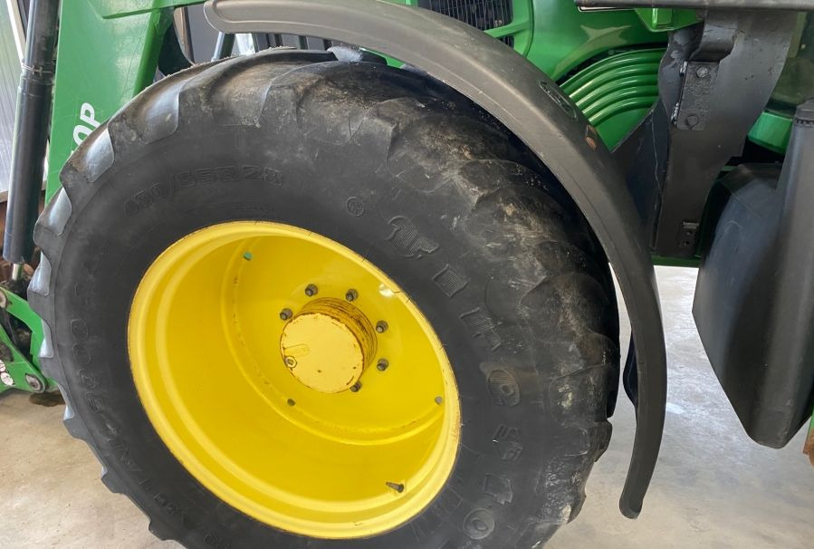 John Deere 6330 Premium - Trattore: foto 3 John Deere 6330 Premium - Trattore: foto 3