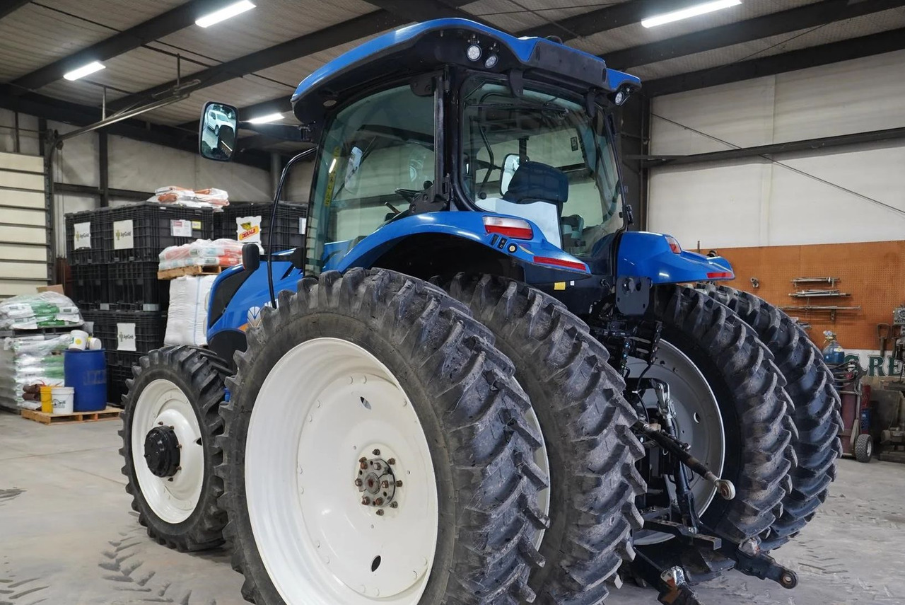 NEW HOLLAND T7.210 - Trattore: foto 3 NEW HOLLAND T7.210 - Trattore: foto 3