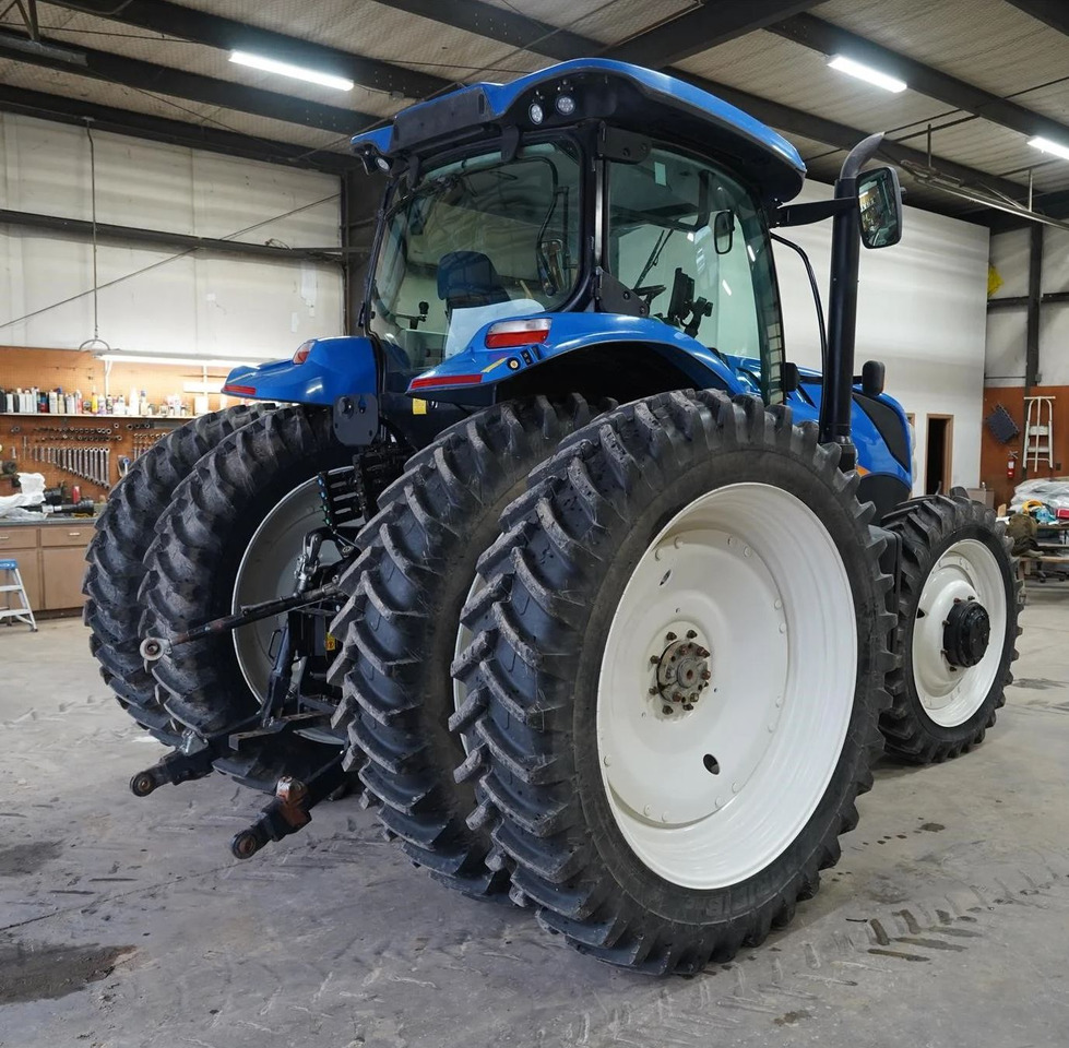 NEW HOLLAND T7.210 - Trattore: foto 4 NEW HOLLAND T7.210 - Trattore: foto 4