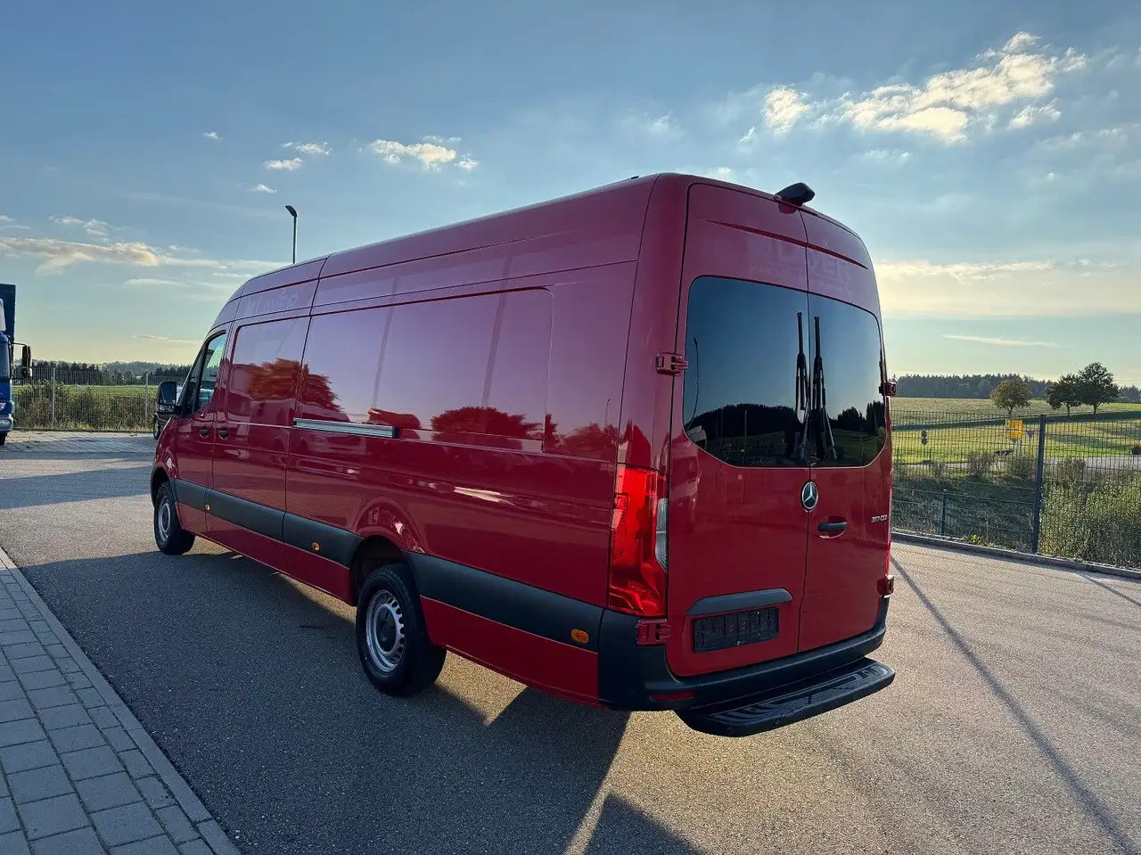 Mercedes-Benz Sprinter 317 Maxi Lang XXL Extralang MBUX Klima - Furgone chiuso: foto 5 Mercedes-Benz Sprinter 317 Maxi Lang XXL Extralang MBUX Klima - Furgone chiuso: foto 5