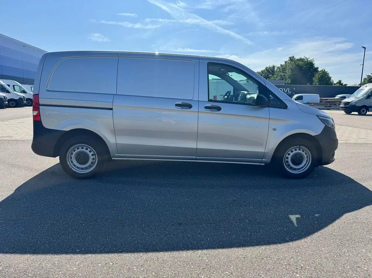 Mercedes-Benz Vito 114 CDI Kompakt Silber Bott - Furgone chiuso: foto 4 Mercedes-Benz Vito 114 CDI Kompakt Silber Bott - Furgone chiuso: foto 4