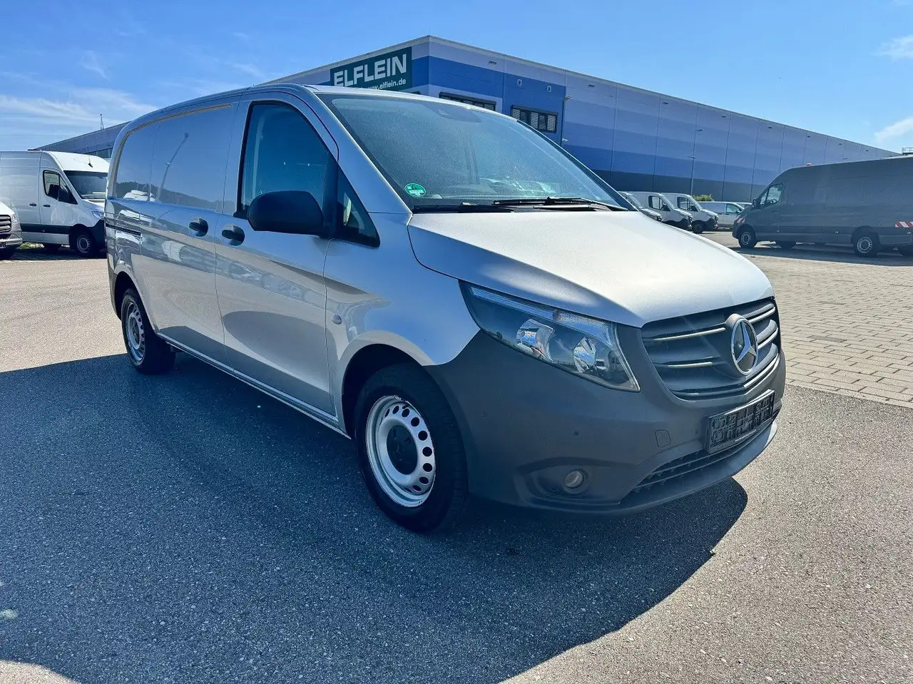 Mercedes-Benz Vito 114 CDI Kompakt Silber Bott - Furgone chiuso: foto 2 Mercedes-Benz Vito 114 CDI Kompakt Silber Bott - Furgone chiuso: foto 2