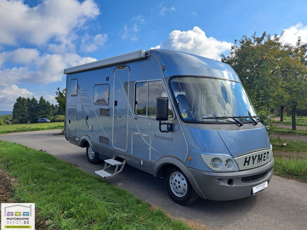 HYMER / ERIBA / HYMERCAR B-Klasse 504 Hubbett Solar Sog Markise - Motorhome: foto 1 HYMER / ERIBA / HYMERCAR B-Klasse 504 Hubbett Solar Sog Markise - Motorhome: foto 1