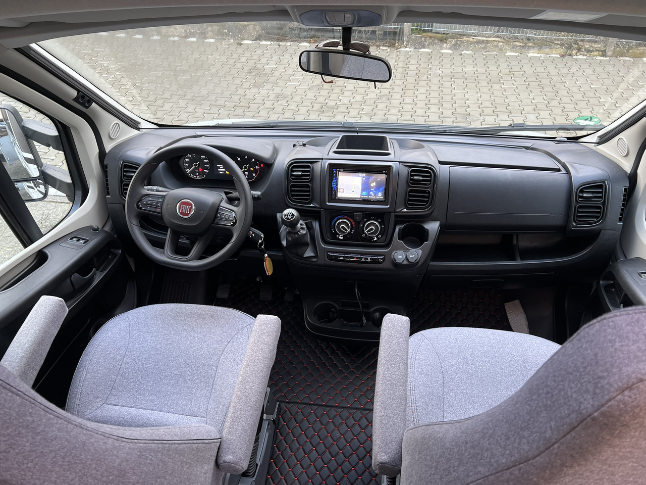 SUNLIGHT T 58 - Camper profilato: foto 5 SUNLIGHT T 58 - Camper profilato: foto 5