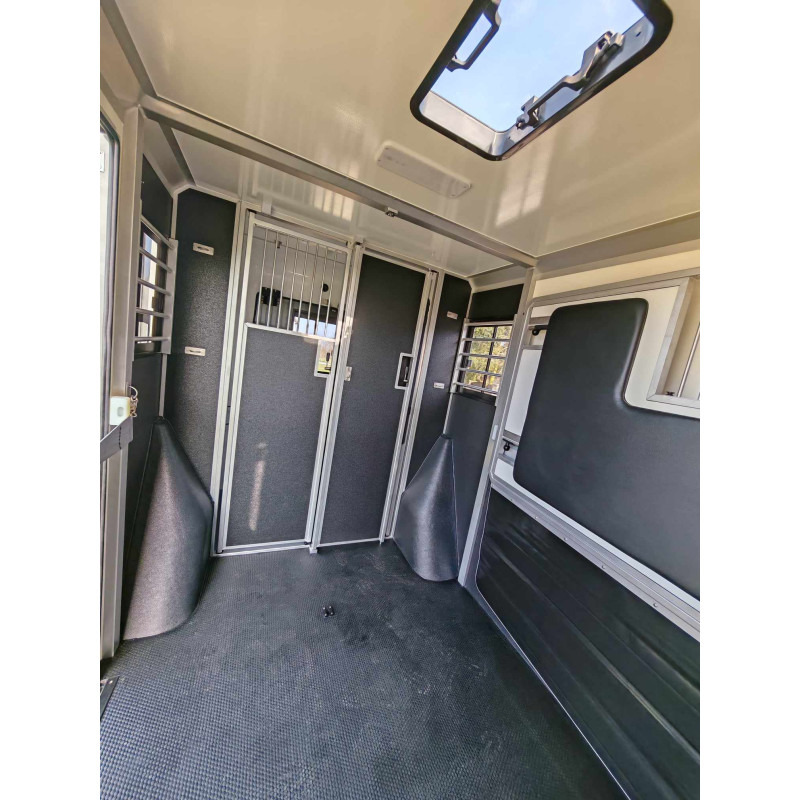 Leasing di STX Ford Transit by Stephex STX Ford Transit by Stephex: foto 15