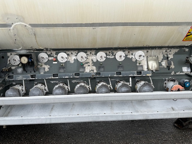 TRAILOR HYDROCARBURES 38000L - Semirimorchio cisterna: foto 5 TRAILOR HYDROCARBURES 38000L - Semirimorchio cisterna: foto 5