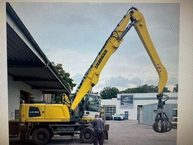 Liebherr LH30M - Escavatore gommato: foto 2 Liebherr LH30M - Escavatore gommato: foto 2