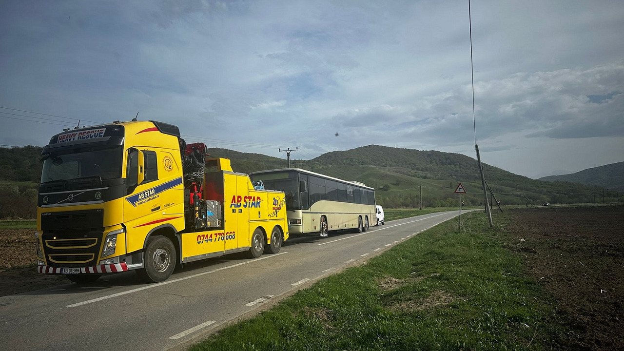 VOLVO FH500 - Carro attrezzi, Camion con gru: foto 4 VOLVO FH500 - Carro attrezzi, Camion con gru: foto 4