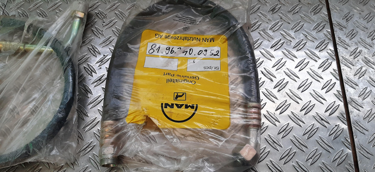 Gebrauchte Hydraulik - / und Kältemittel - Schlauchleitungen, MAN, Artikel - Nr. : 81.61975 - 0078 - Idraulica per Camion: foto 2 Gebrauchte Hydraulik - / und Kältemittel - Schlauchleitungen, MAN, Artikel - Nr. : 81.61975 - 0078 - Idraulica per Camion: foto 2