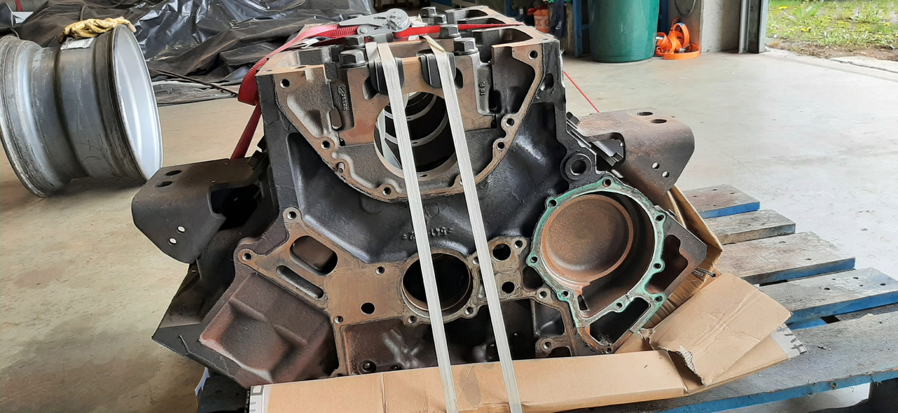 Gebrauchter Motorblock MB Actros 1844, Euro 5, Typ : OM 501 LA, Artikel - Nr. : A 541 010 21 05 - Blocco cilindri per Camion: foto 2 Gebrauchter Motorblock MB Actros 1844, Euro 5, Typ : OM 501 LA, Artikel - Nr. : A 541 010 21 05 - Blocco cilindri per Camion: foto 2