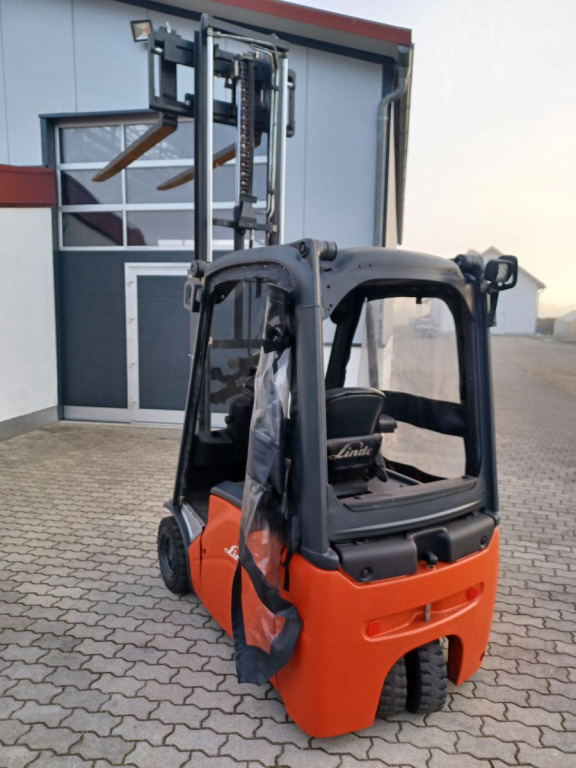 LINDE Stapler E16-01 Duplexmast, Seitenschieber - Carrello elevatore elettrico: foto 1 LINDE Stapler E16-01 Duplexmast, Seitenschieber - Carrello elevatore elettrico: foto 1