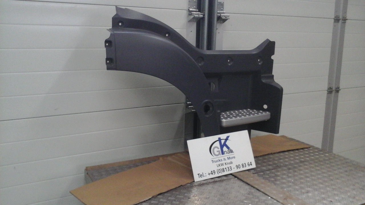 Neuwertiger MAN TGM / TG3 Einstiegkotflügel kurz, komplett, rechts Artikel - Nr.: 81.61520 - 0210 - Parafango per Camion: foto 3 Neuwertiger MAN TGM / TG3 Einstiegkotflügel kurz, komplett, rechts Artikel - Nr.: 81.61520 - 0210 - Parafango per Camion: foto 3