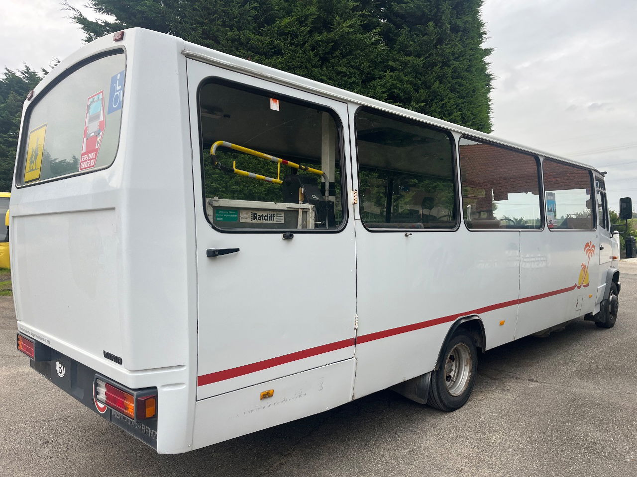 Mercedes-Benz Vario 814 Retarder - Autobus extraurbano: foto 2 Mercedes-Benz Vario 814 Retarder - Autobus extraurbano: foto 2
