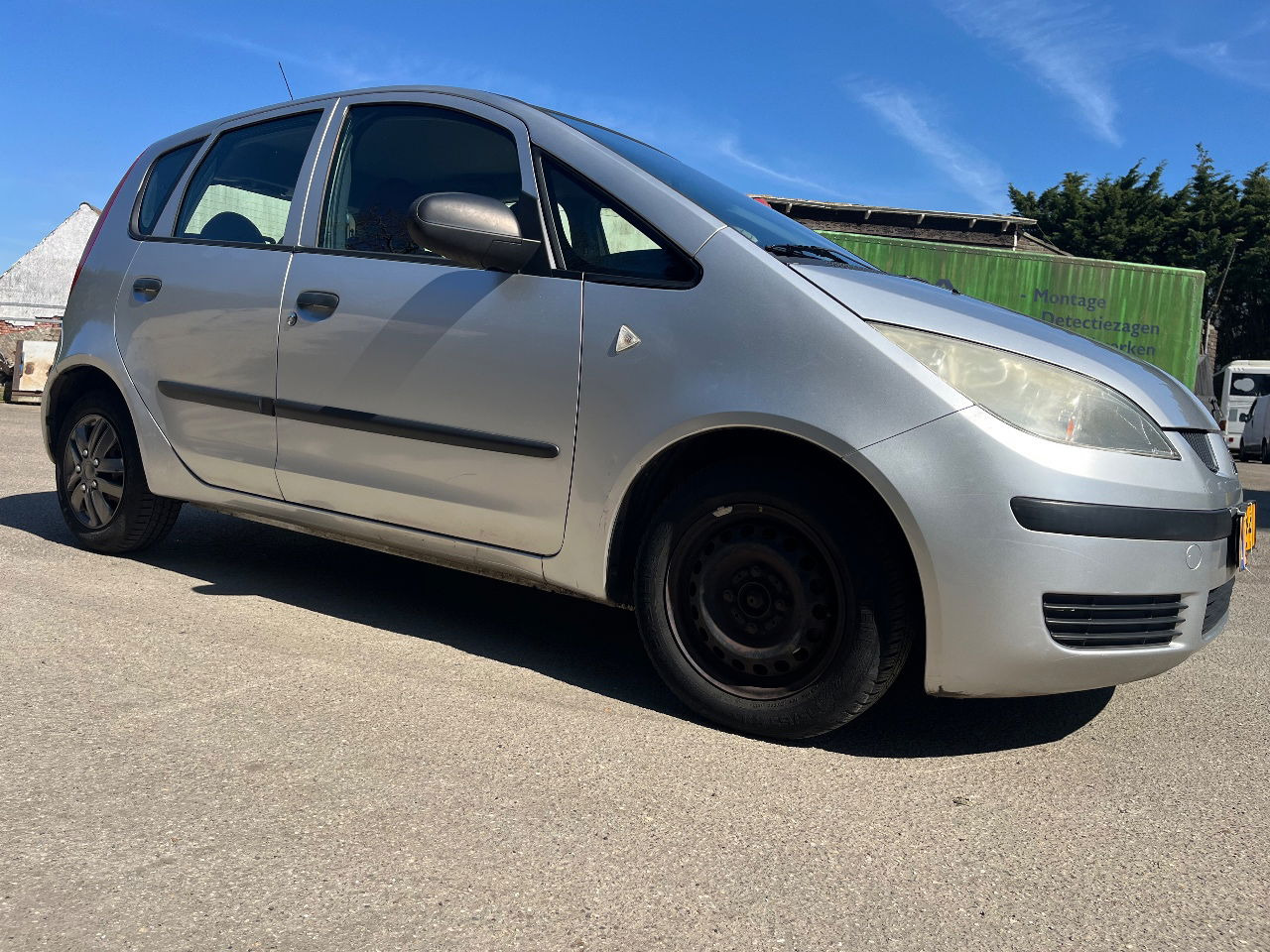 Mitsubishi Colt 1.3 Airco - Autovettura: foto 4 Mitsubishi Colt 1.3 Airco - Autovettura: foto 4