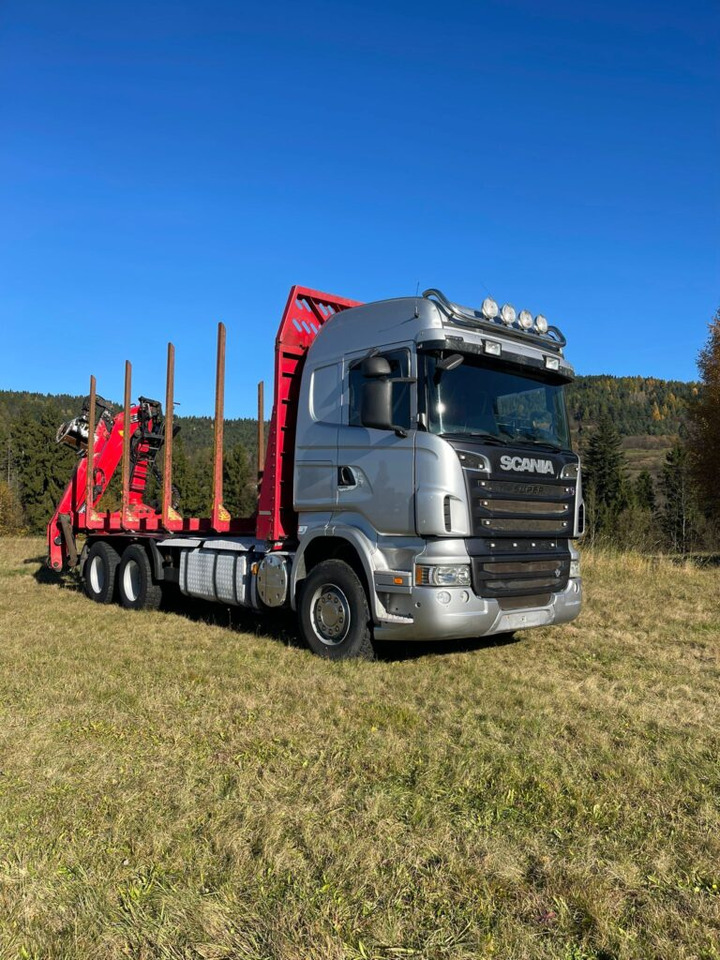 SCANIA R560 - Camion trasporto legname, Camion con gru: foto 1 SCANIA R560 - Camion trasporto legname, Camion con gru: foto 1