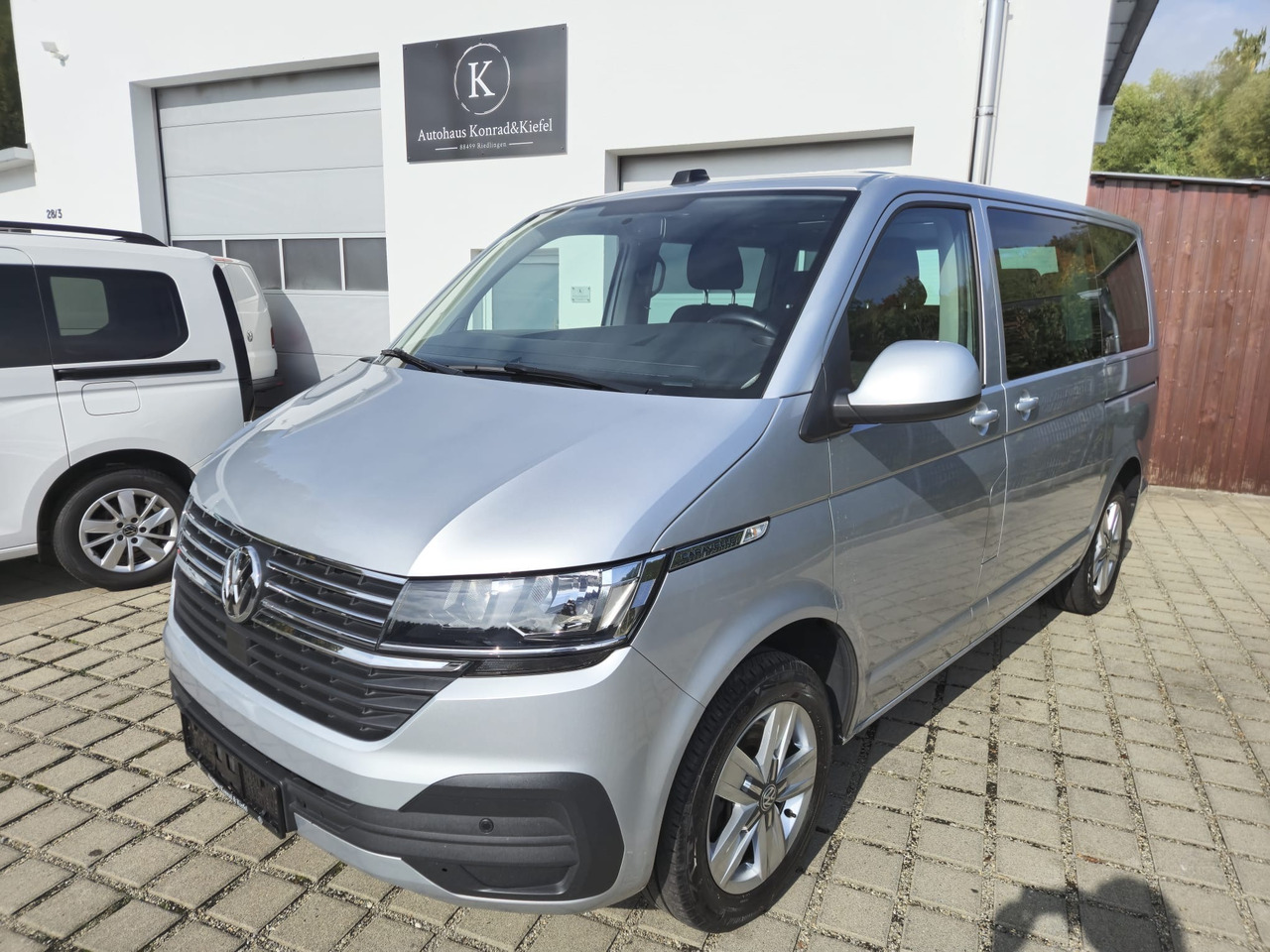 VOLKSWAGEN T6.1 Caravelle 4Motion/Automatik/Kamera/App-Con. - Pulmino: foto 1 VOLKSWAGEN T6.1 Caravelle 4Motion/Automatik/Kamera/App-Con. - Pulmino: foto 1