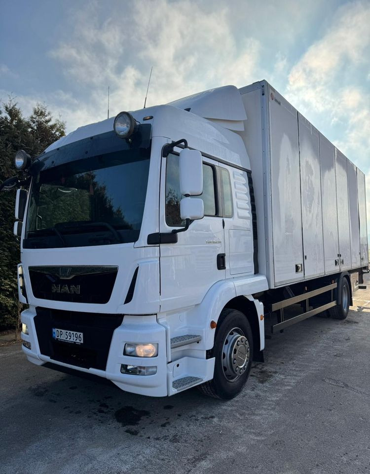 MAN MAN TGM 18.290/ IZOTERMA / OTWIERANY BOK/ /WINDA / 19 EUROPALET/ NISKI PRZEBIEG /SYPIALKA /ACC/EURO6 - Autocarro frigorifero: foto 1 MAN MAN TGM 18.290/ IZOTERMA / OTWIERANY BOK/ /WINDA / 19 EUROPALET/ NISKI PRZEBIEG /SYPIALKA /ACC/EURO6 - Autocarro frigorifero: foto 1
