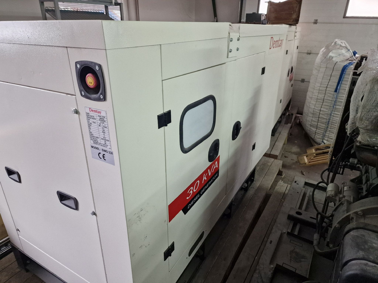 Kubota V3300 DMG 330 - Attrezzature per officina: foto 1 Kubota V3300 DMG 330 - Attrezzature per officina: foto 1