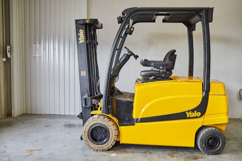 Yale ERP35VL - Carrello elevatore elettrico: foto 1 Yale ERP35VL - Carrello elevatore elettrico: foto 1