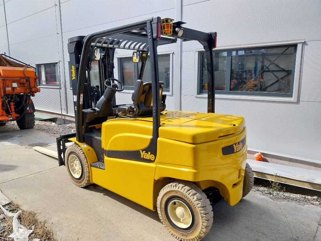 Yale ERP40VM - Carrello elevatore elettrico: foto 4 Yale ERP40VM - Carrello elevatore elettrico: foto 4