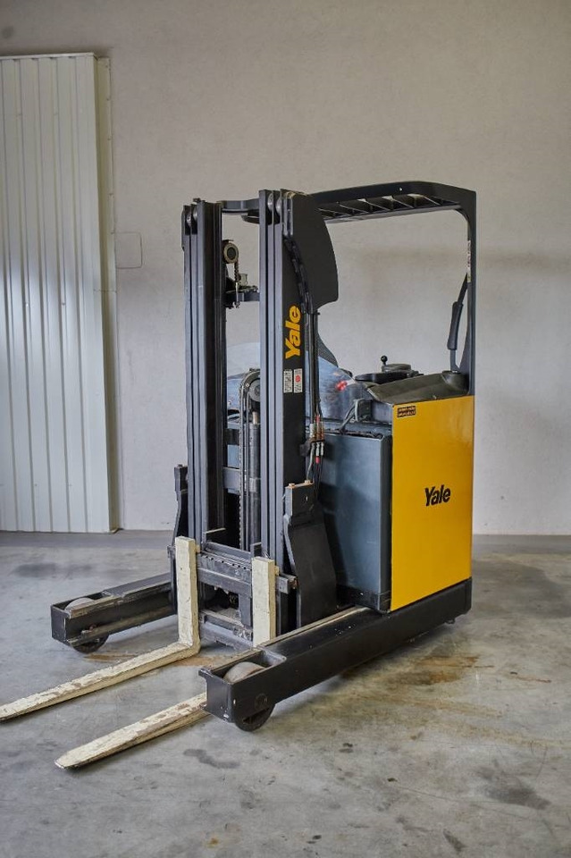 Yale MR14 - Carrello elevatore elettrico: foto 1 Yale MR14 - Carrello elevatore elettrico: foto 1