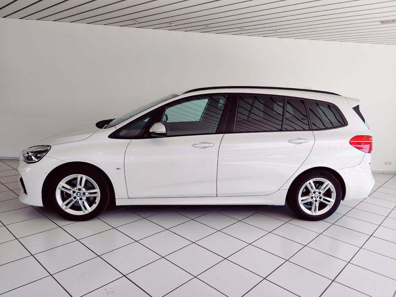 Station wagon BMW 218 i Gran Tourer M Sport PDC RTTI Navi RüKam LED Apple Android DAB: foto 9 Station wagon BMW 218 i Gran Tourer M Sport PDC RTTI Navi RüKam LED Apple Android DAB: foto 9