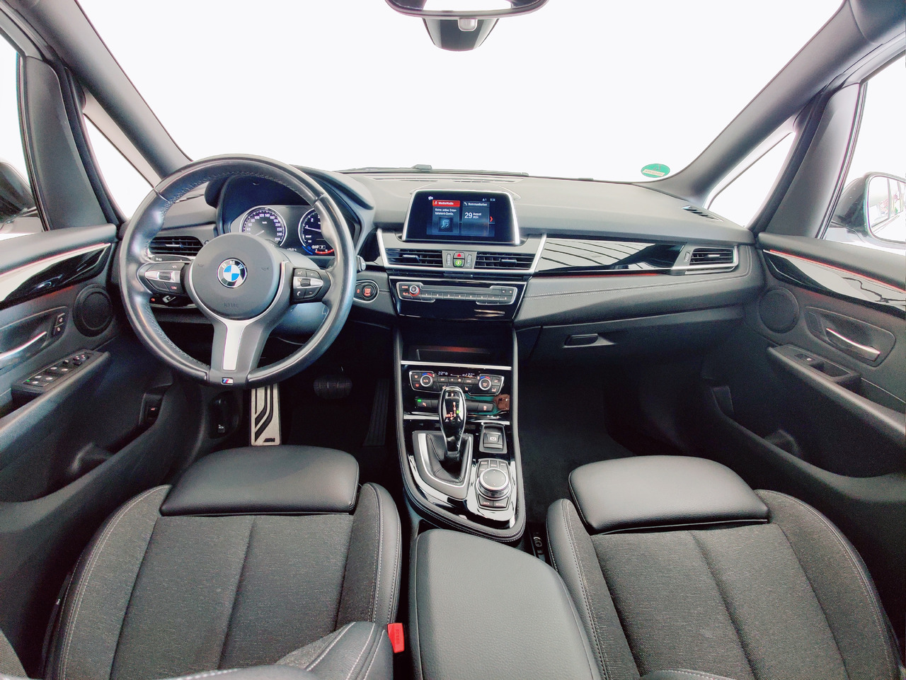 Station wagon BMW 218 i Gran Tourer M Sport PDC RTTI Navi RüKam LED Apple Android DAB: foto 11 Station wagon BMW 218 i Gran Tourer M Sport PDC RTTI Navi RüKam LED Apple Android DAB: foto 11