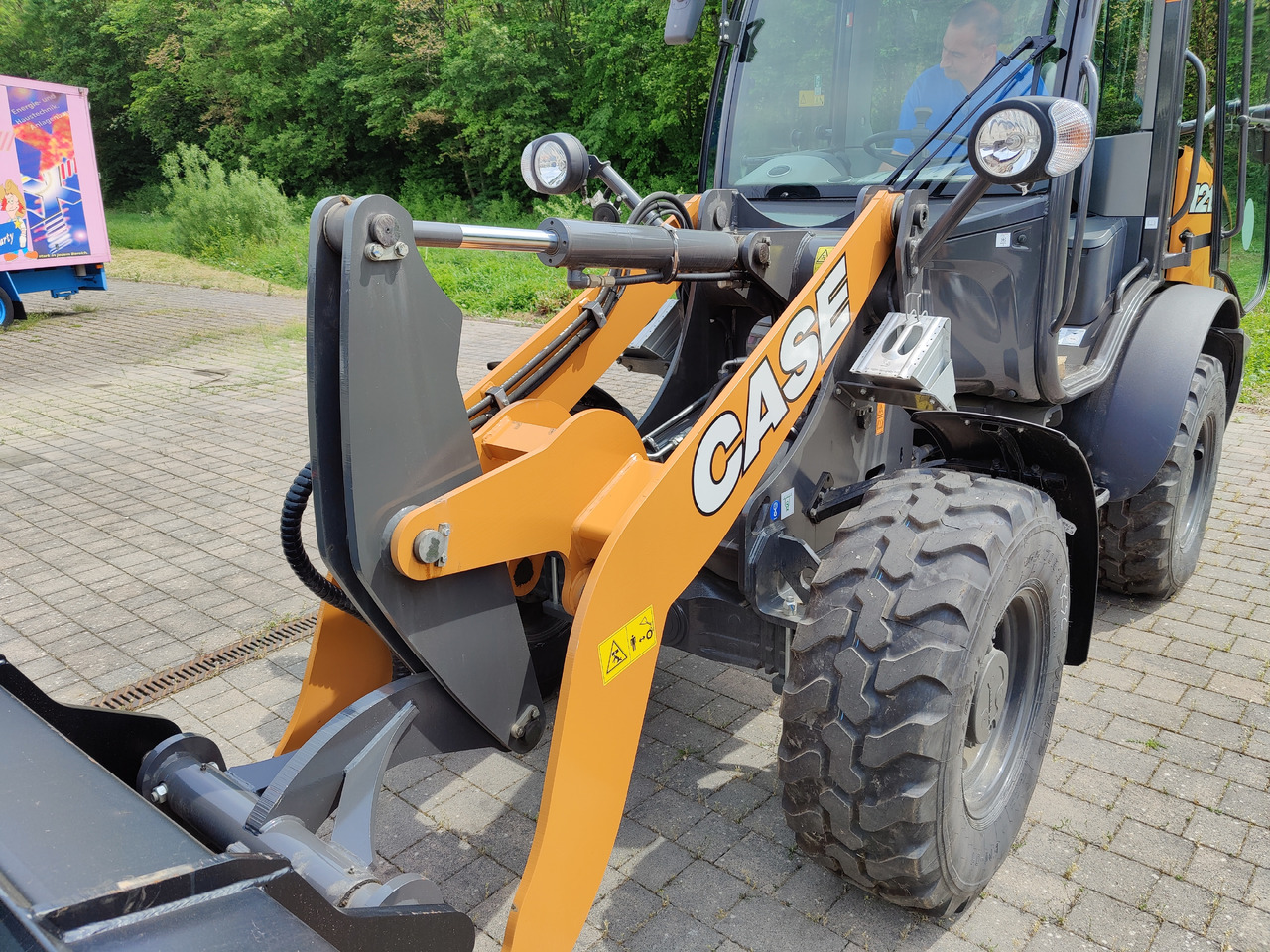 Case 121F STD ZB Radlader mit Schaufel ZB Kabine Klima HZG - Pala gommata: foto 4 Case 121F STD ZB Radlader mit Schaufel ZB Kabine Klima HZG - Pala gommata: foto 4