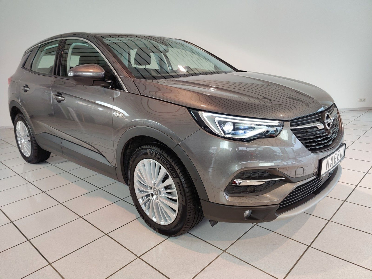 Opel Grandland X 1,2 Business Inno. Navi Leder PDC DAB LED - SUV/ Fuoristrada: foto 2 Opel Grandland X 1,2 Business Inno. Navi Leder PDC DAB LED - SUV/ Fuoristrada: foto 2