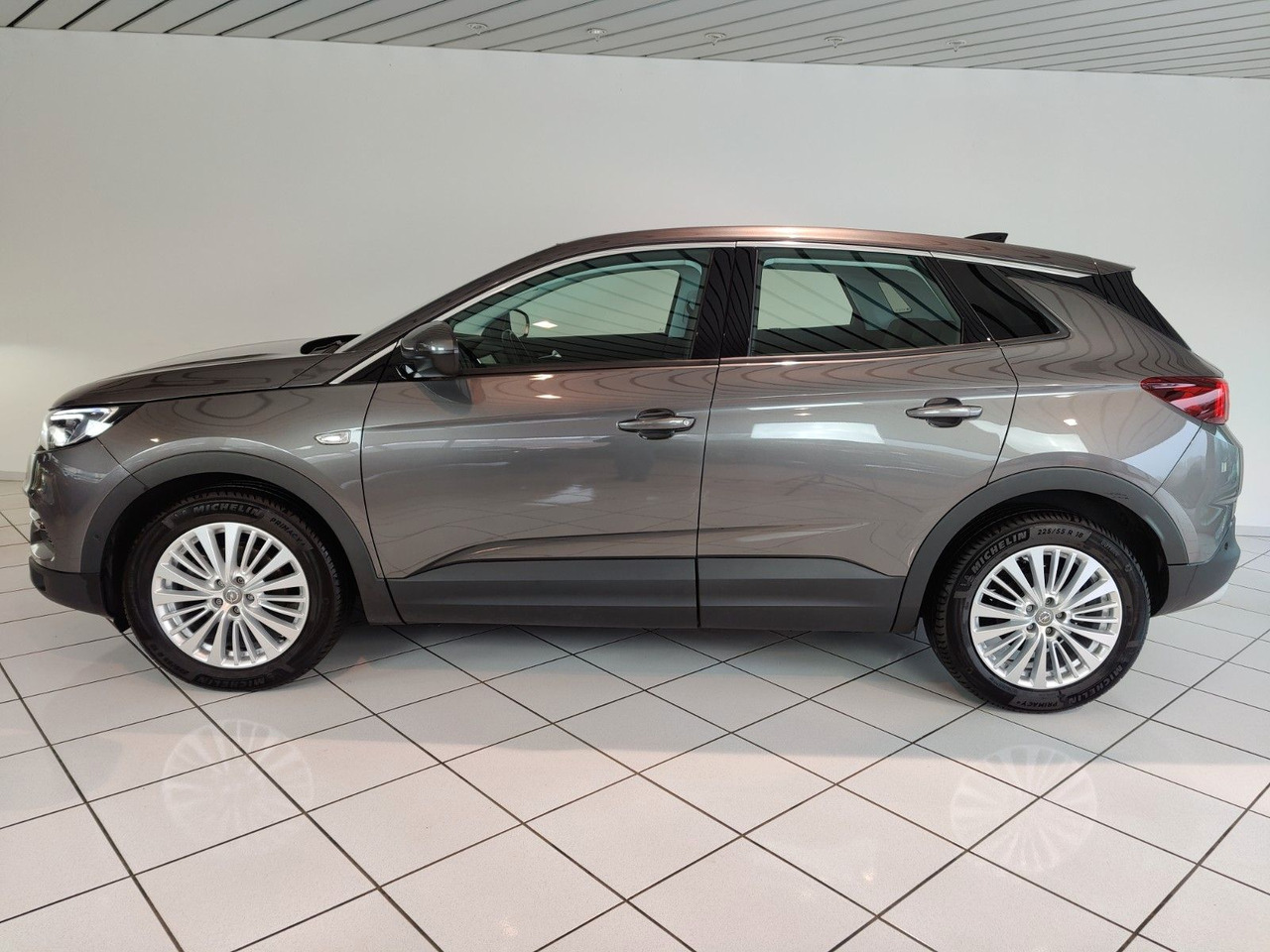 Opel Grandland X 1,2 Business Inno. Navi Leder PDC DAB LED - SUV/ Fuoristrada: foto 5 Opel Grandland X 1,2 Business Inno. Navi Leder PDC DAB LED - SUV/ Fuoristrada: foto 5