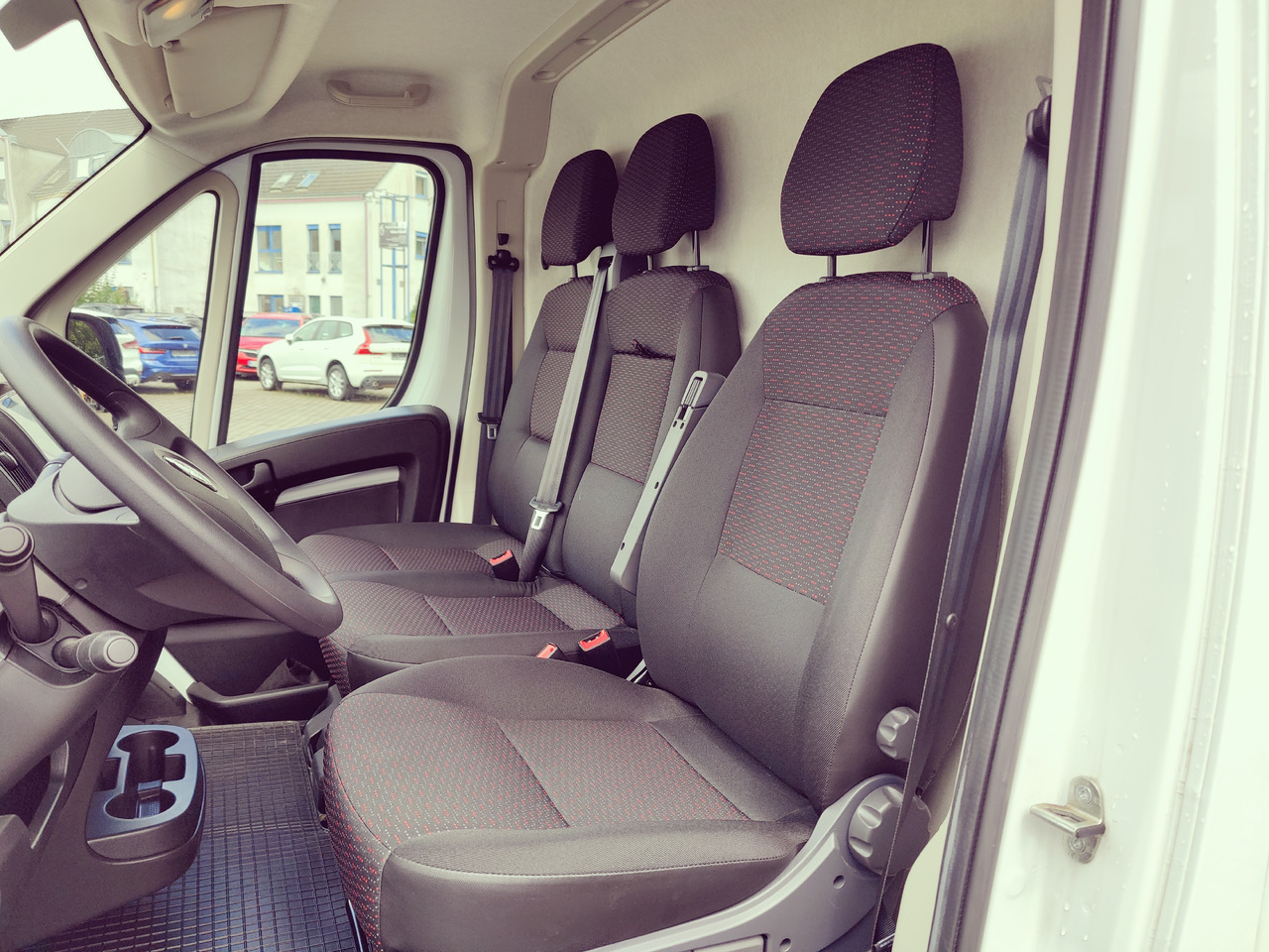 Leasing di Opel Movano C Kasten (U9/Y)(2021->) HKa L2H2 3,5t DAB Klima RüKam Apple Android Opel Movano C Kasten (U9/Y)(2021->) HKa L2H2 3,5t DAB Klima RüKam Apple Android: foto 9