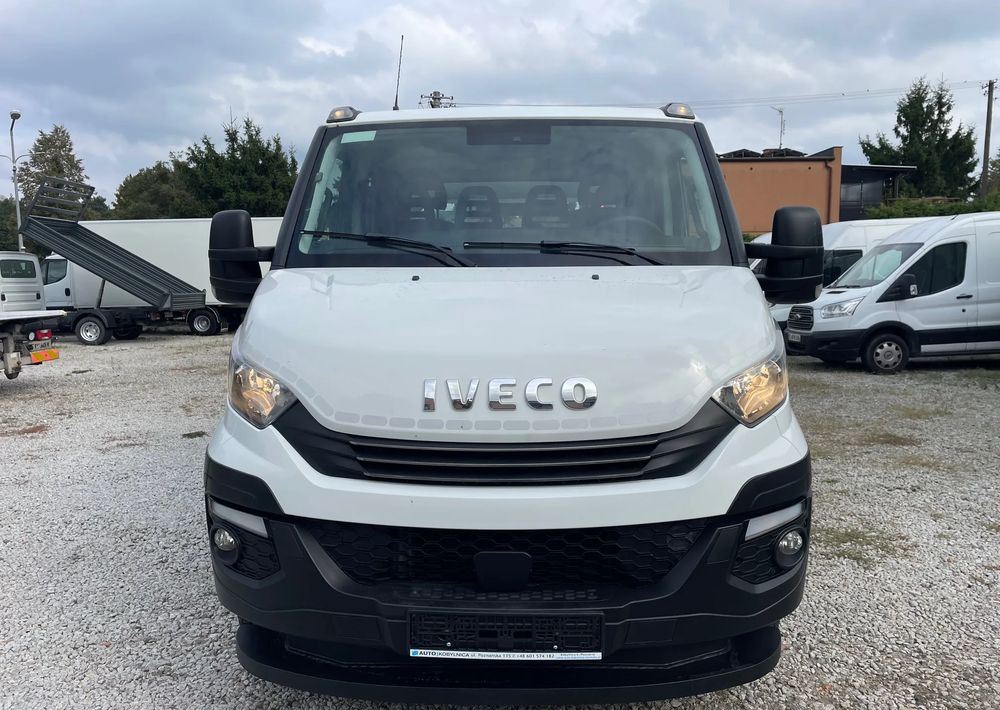 Iveco Daily 70C18 Hi-Matic Pomoc drogowa Holownik 2019r - Carro attrezzi: foto 2 Iveco Daily 70C18 Hi-Matic Pomoc drogowa Holownik 2019r - Carro attrezzi: foto 2