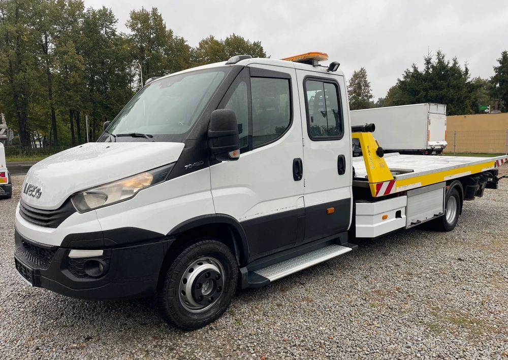 Iveco Daily 70C18 Pomoc drogowa Laweta 2017r - Carro attrezzi: foto 1 Iveco Daily 70C18 Pomoc drogowa Laweta 2017r - Carro attrezzi: foto 1
