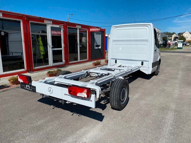 Mercedes-Benz Sprinter 319 Pritsche+Plane 3,5T Anhängelast - Furgone centinato: foto 4 Mercedes-Benz Sprinter 319 Pritsche+Plane 3,5T Anhängelast - Furgone centinato: foto 4